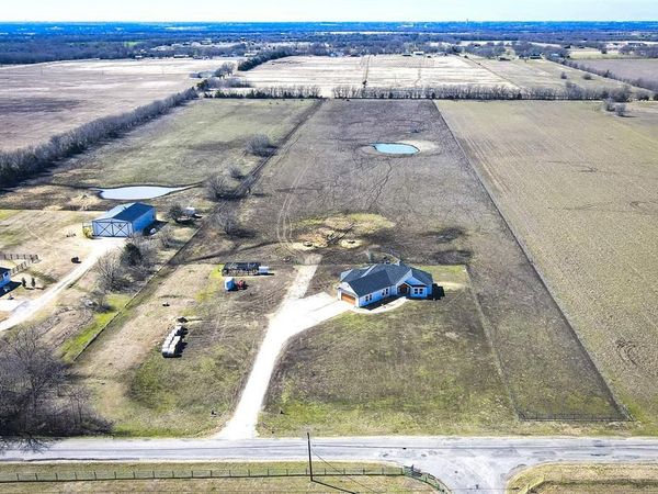 2415 Bucksnort Road, Van Alstyne, TX 75495