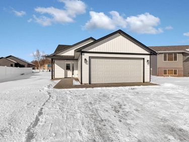 24289 Forest View Circle, Saint Augusta, MN 56301