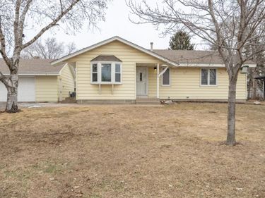 1600 Amy Lane, Brooklyn Center, MN 55430