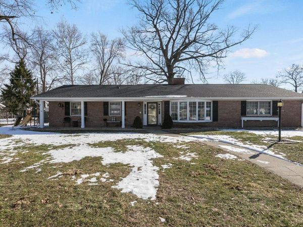 1536 Medford Lane, Mishawaka, IN 46544