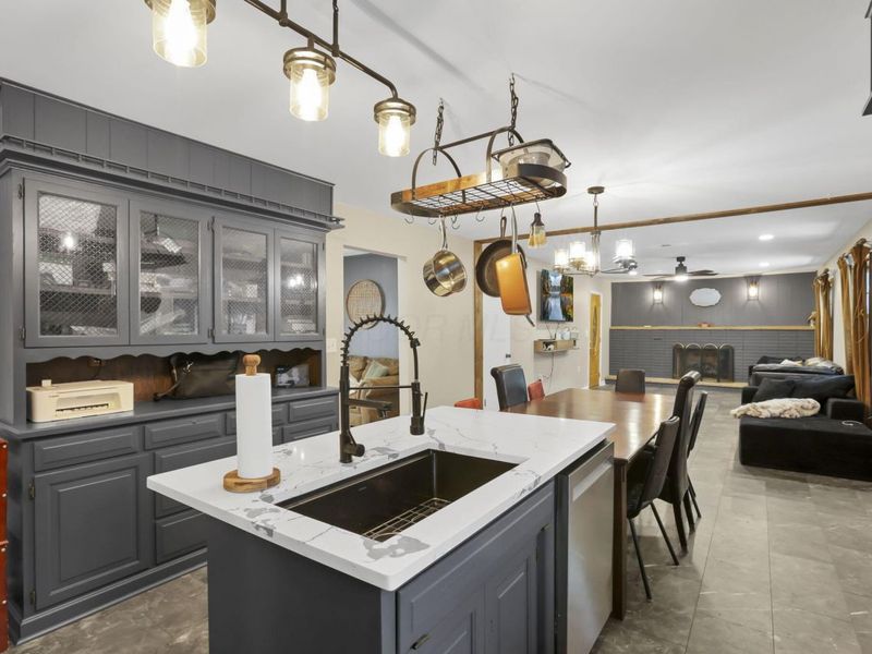 236 Elm Drive NE, Newark, OH 43055 Photo 12