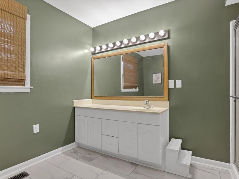 236 Elm Drive NE, Newark, OH 43055 Photo 34