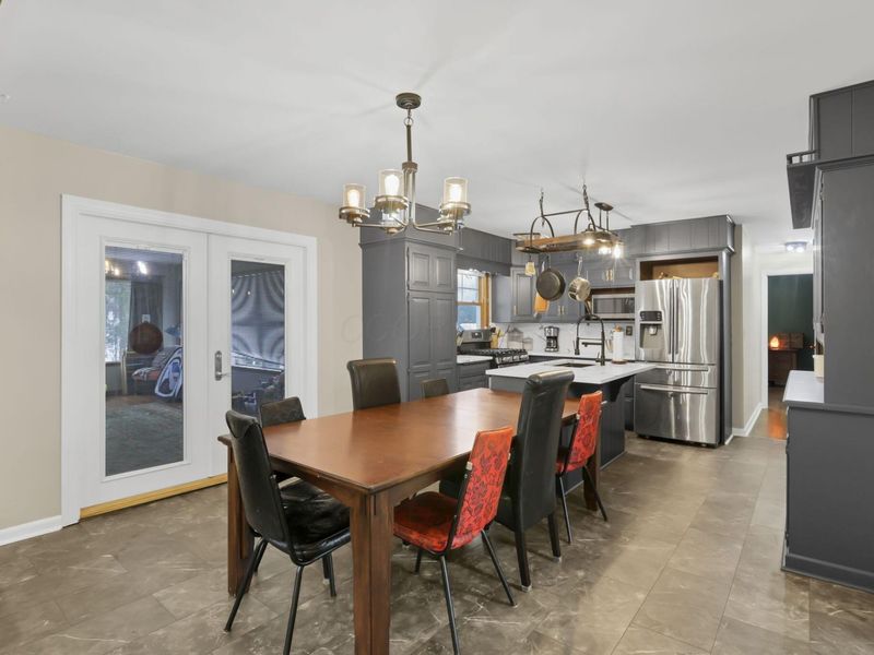 236 Elm Drive NE, Newark, OH 43055 Photo 6