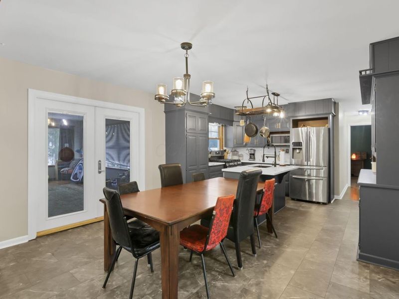 236 Elm Drive NE, Newark, OH 43055 Photo 9