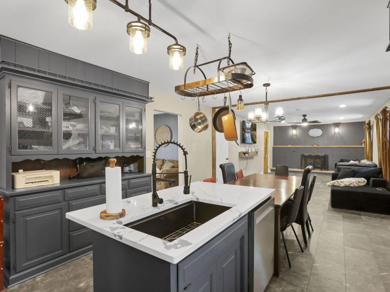 236 Elm Drive NE, Newark, OH 43055 Photo 9