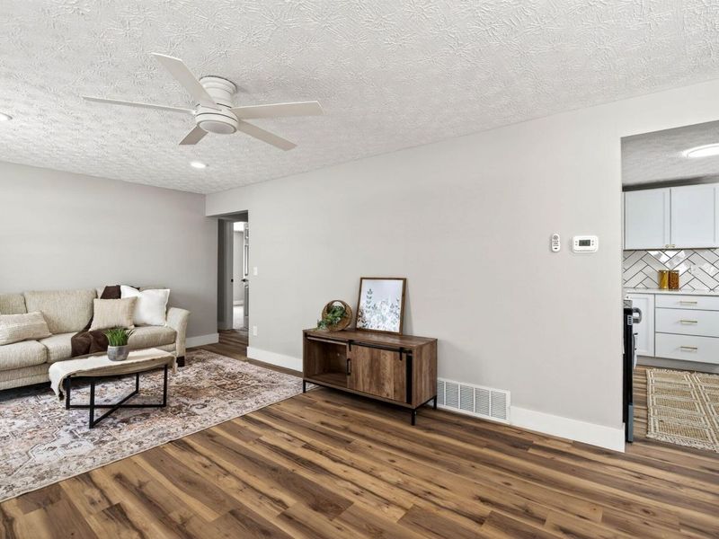 9475 W National Road, New Carlisle, OH 45344 Photo 10