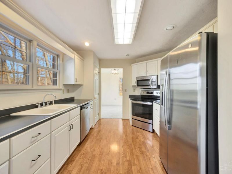 104 Waynoka Drive, Franklin Twp, OH 45171 Photo 14