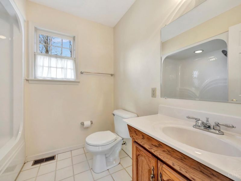 104 Waynoka Drive, Franklin Twp, OH 45171 Photo 32