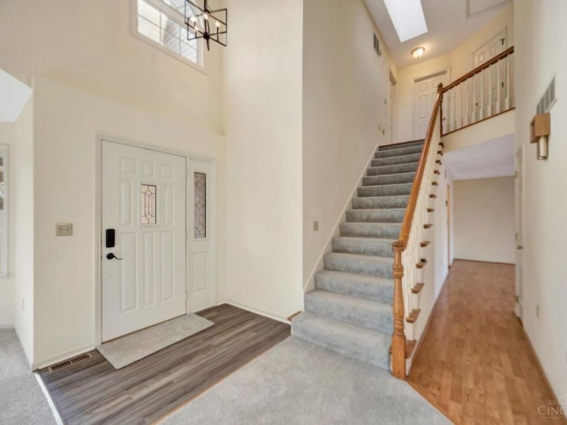 104 Waynoka Drive, Franklin Twp, OH 45171 Photo 6