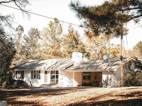 814 Oak Grove Church Road, Musella, GA 31066