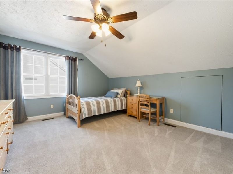 652 Treeside Lane, Avon Lake, OH 44012 Photo 22