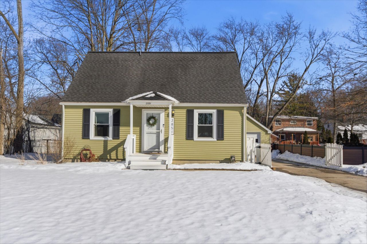 2851 Elmwood Avenue, Ann Arbor, MI 48104 Main Photo