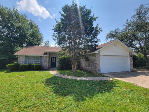 2734 Rambler Court, Navarre, FL 32566
