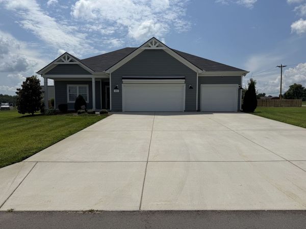 26 Mimosa Dr, Decherd, TN 37324