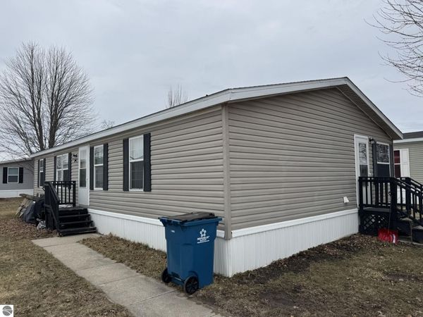 2728 Sedge Street, Mt Pleasant, MI 48858