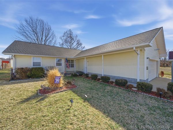 210 S Whittington Street, Salina, OK 74365