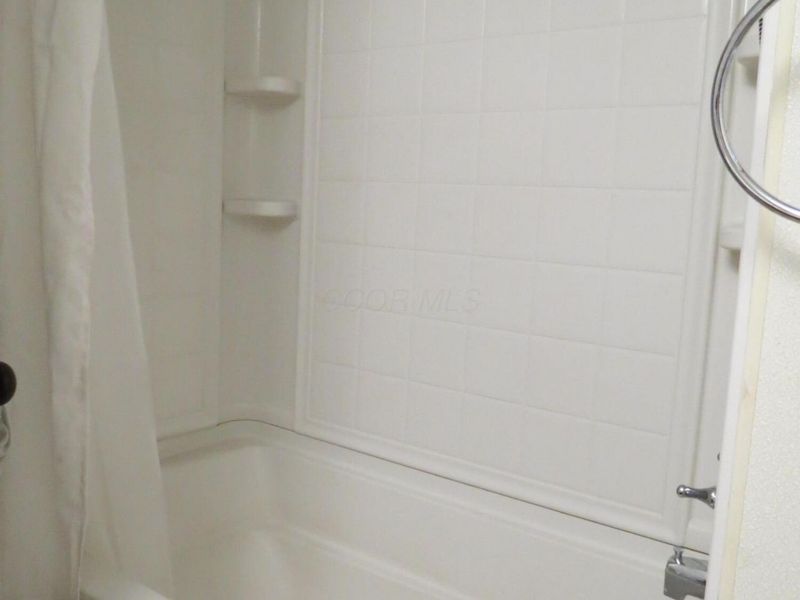 277 S Central Avenue , Columbus, OH 43223 Photo 24