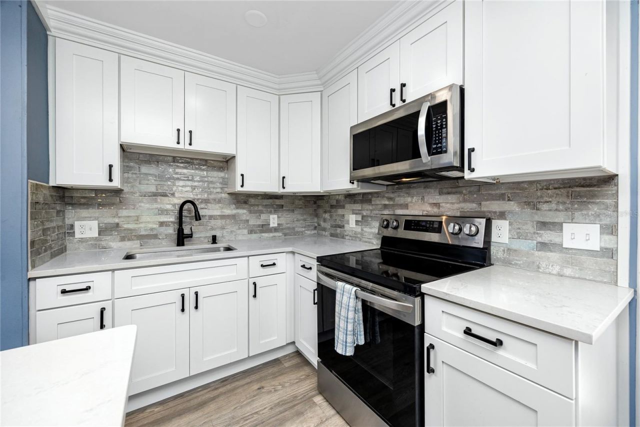 731 72nd Street N, Saint Petersburg, FL 33710 Photo