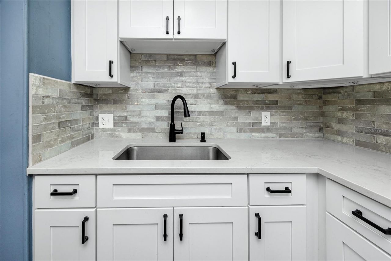 731 72nd Street N, Saint Petersburg, FL 33710 Photo