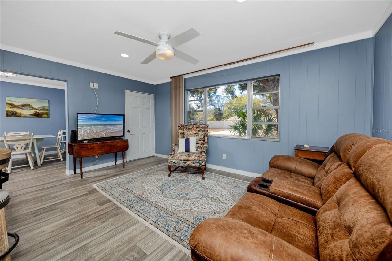 731 72nd Street N, Saint Petersburg, FL 33710 Photo