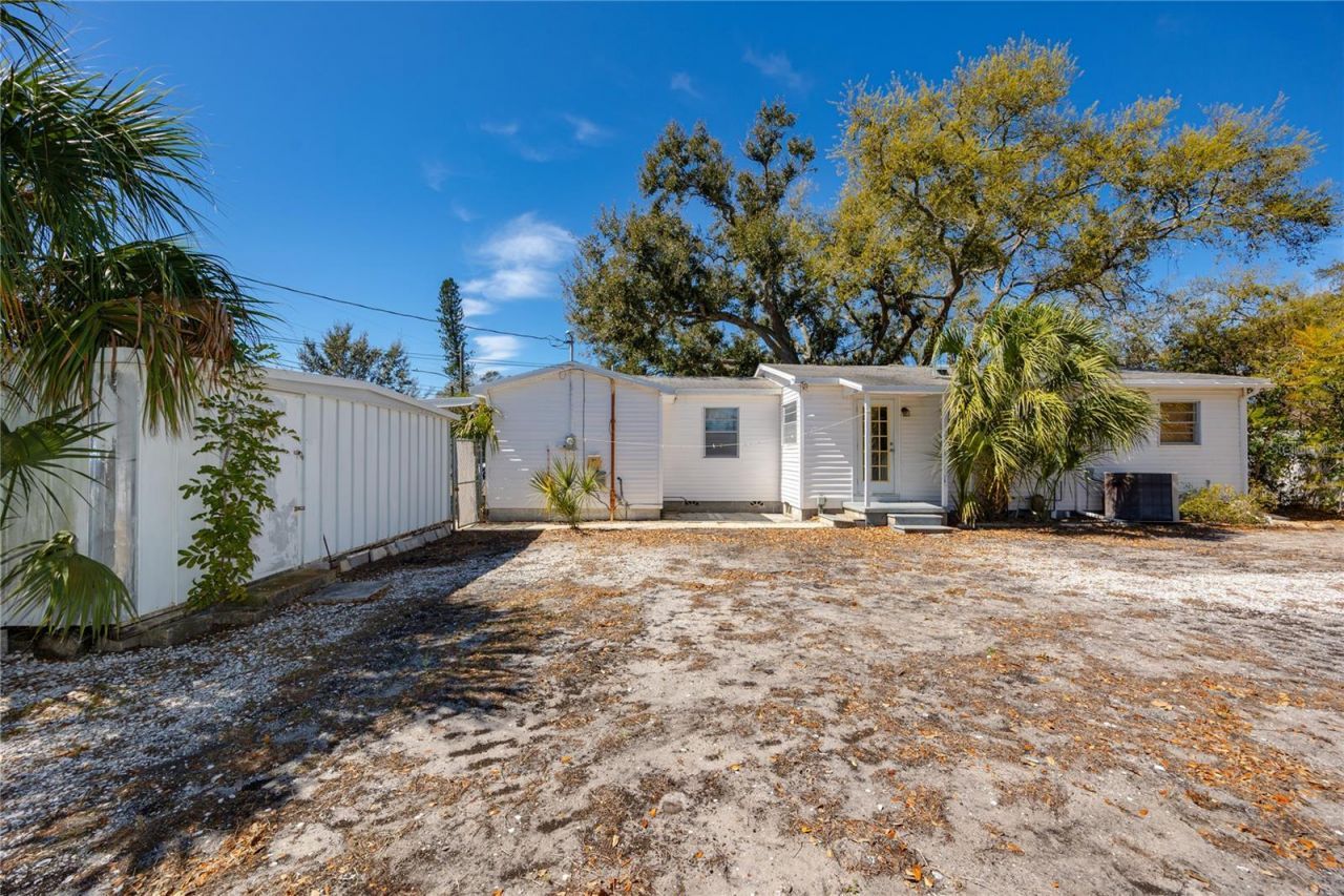 731 72nd Street N, Saint Petersburg, FL 33710 Photo