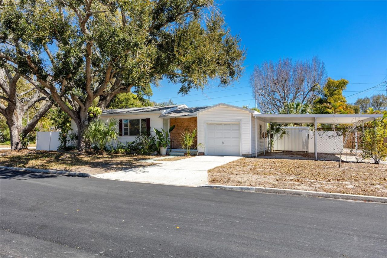 731 72nd Street N, Saint Petersburg, FL 33710 Photo