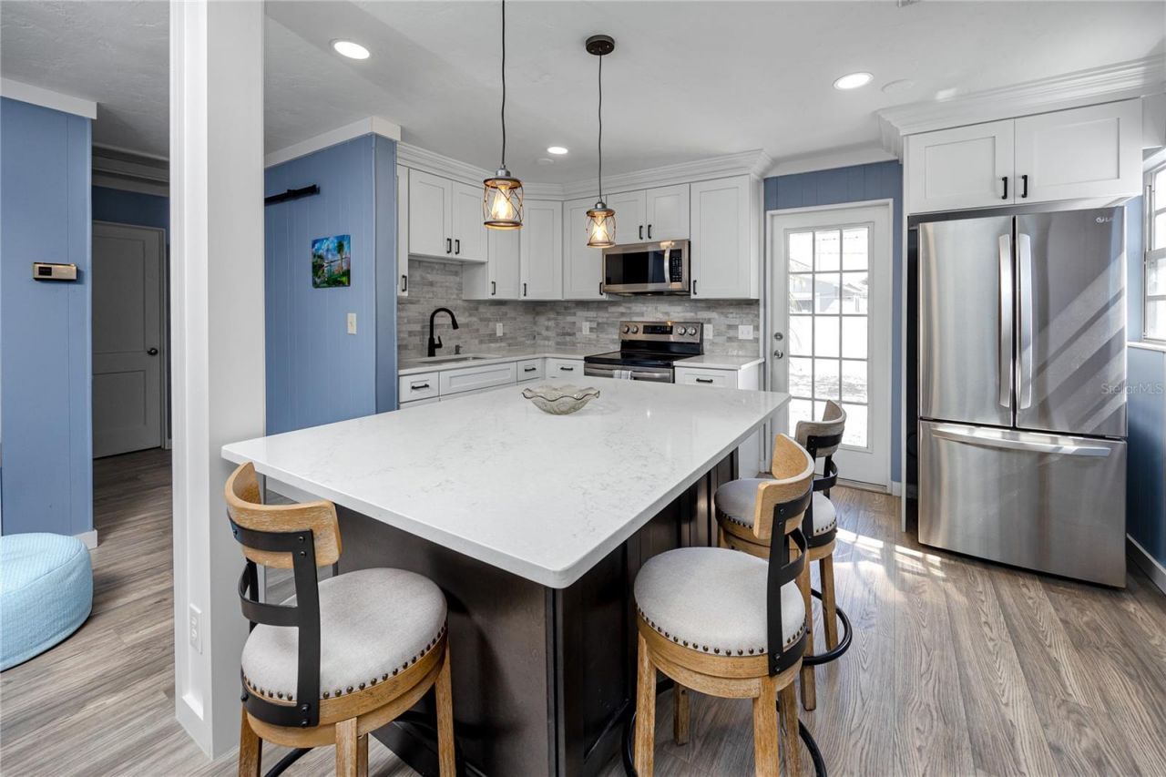 731 72nd Street N, Saint Petersburg, FL 33710 Photo