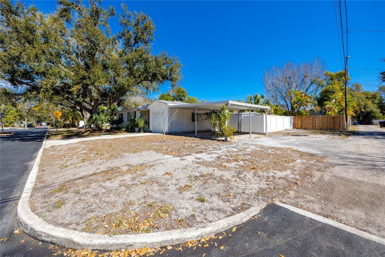 731 72nd Street N, Saint Petersburg, FL 33710 Photo