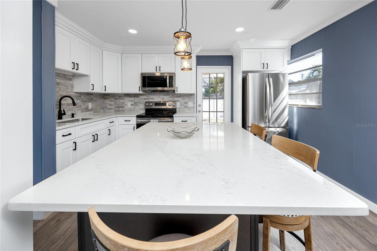 731 72nd Street N, Saint Petersburg, FL 33710 Photo