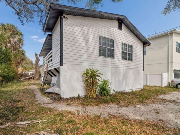 2402 CASSELL STREET, TAMPA, FL 33605