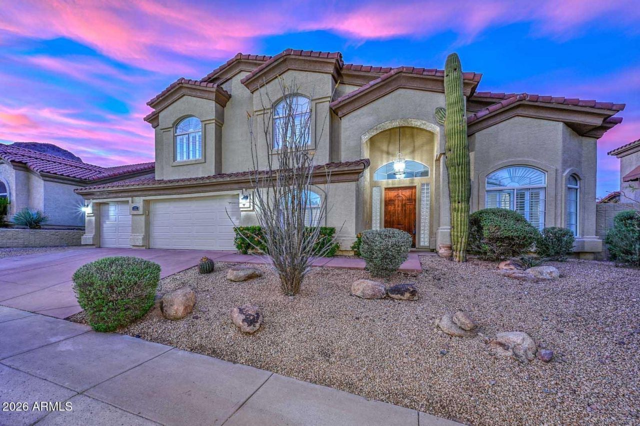 1942 E CLAIRE Drive E, Phoenix, AZ 85022