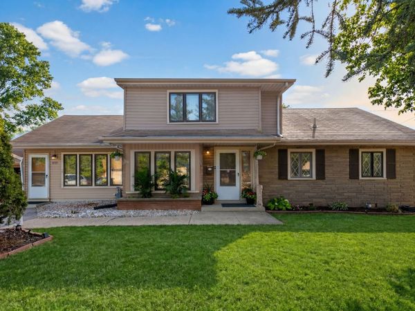 10715 Diversey Avenue , Melrose Park, IL 60164