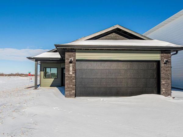 6767 66th Avenue S, Horace, ND 58047