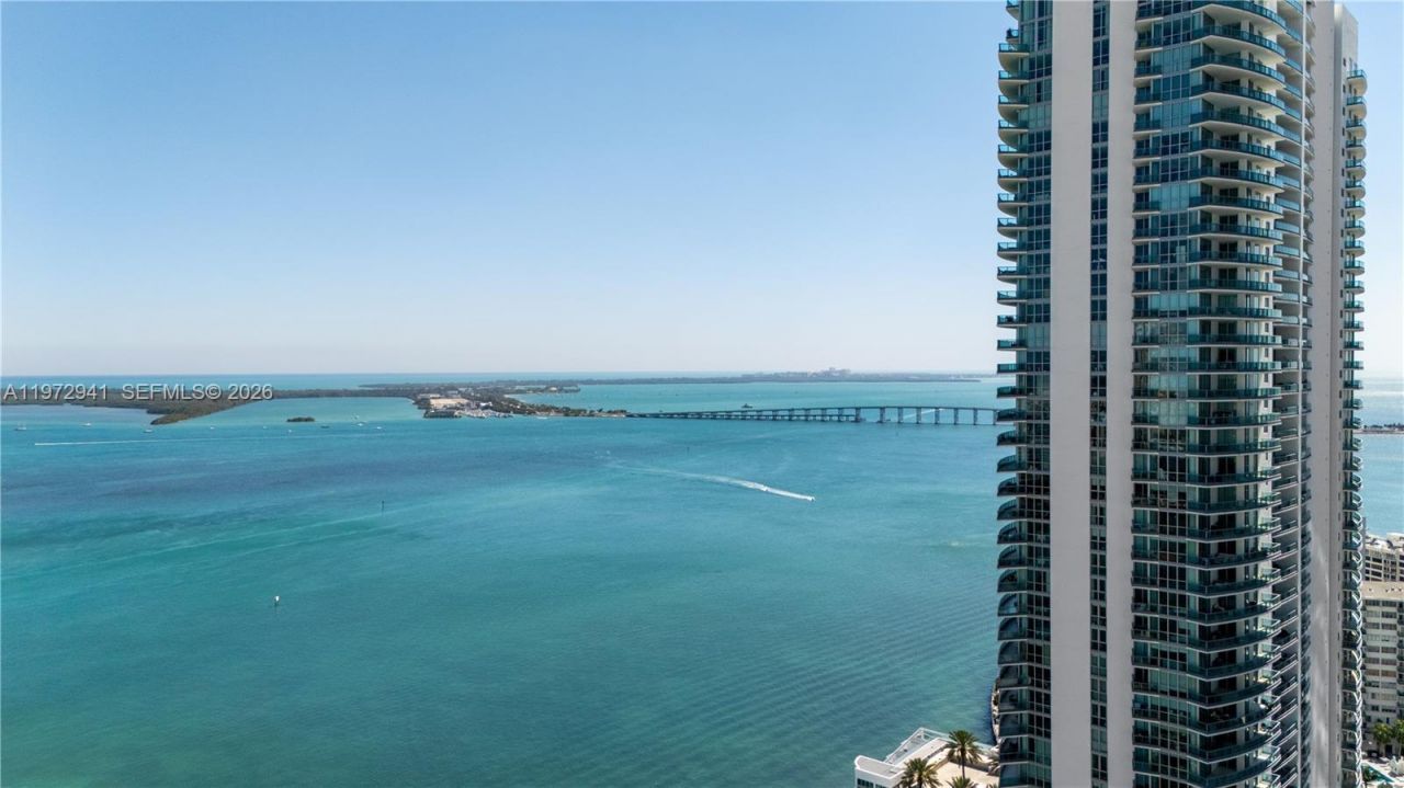 1331 Brickell Bay Dr, Unit 1901, Miami, FL 33131 Photo