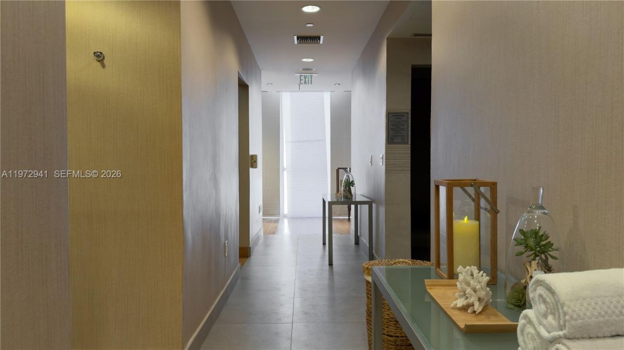 1331 Brickell Bay Dr, Unit 1901, Miami, FL 33131 Photo