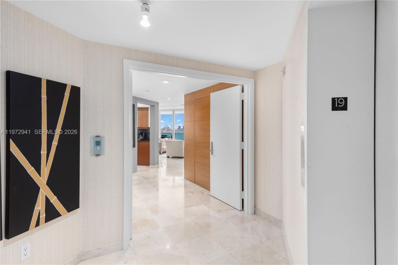 1331 Brickell Bay Dr, Unit 1901, Miami, FL 33131 Photo