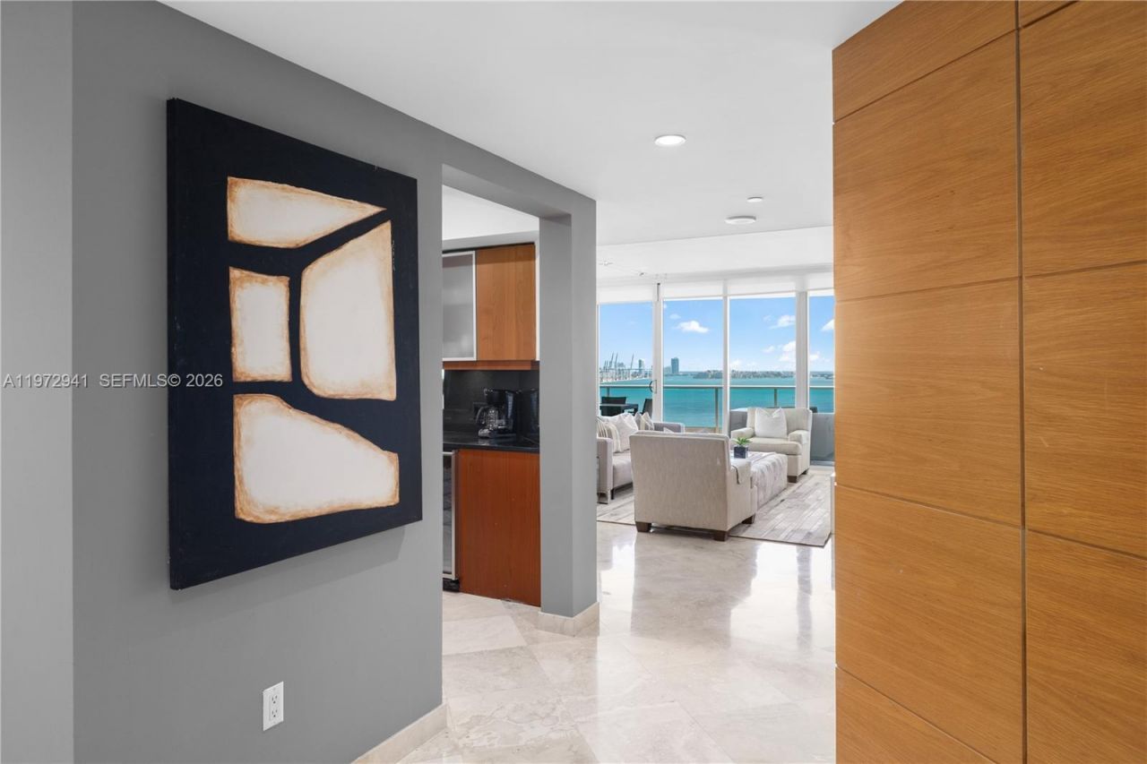 1331 Brickell Bay Dr, Unit 1901, Miami, FL 33131 Photo