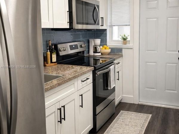 3551 SW 10th St , Unit 8A, Miami, FL 33135