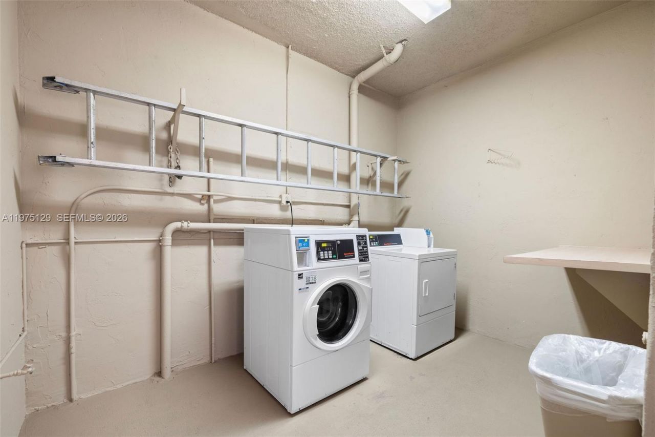 7701 Camino Real, Unit A-419, Miami, FL 33143 Photo