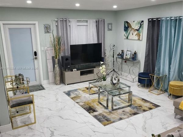 1747 Rodman St , Unit 110, Hollywood, FL 33020