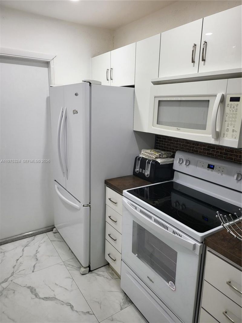 1747 Rodman St , Unit 110, Hollywood, FL 33020 Photo