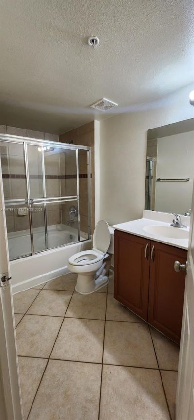 6530 Emerald Dunes Dr , Unit 207, West Palm Beach, FL 33411 Photo