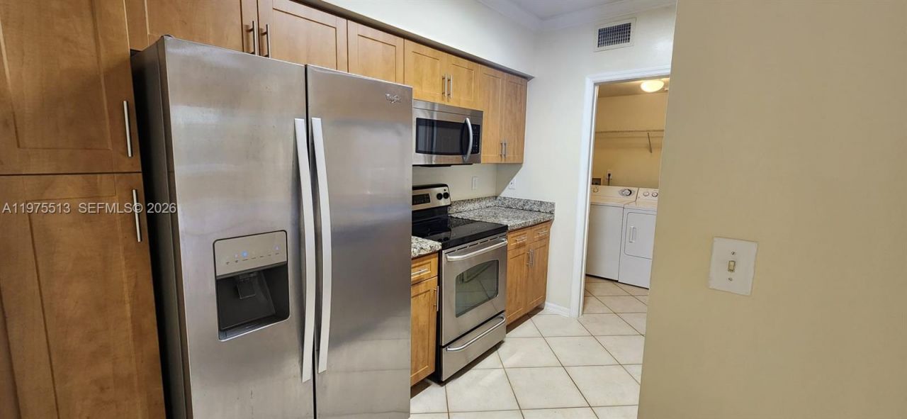 6530 Emerald Dunes Dr , Unit 207, West Palm Beach, FL 33411 Photo