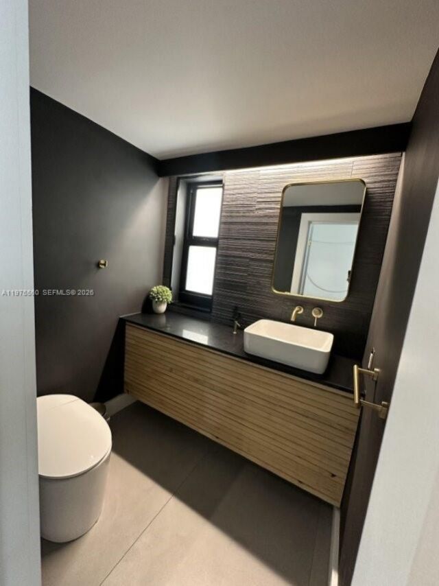 19801 NE 23rd Ave, Miami, FL 33180 Photo