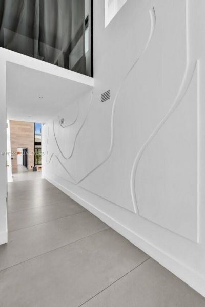 19801 NE 23rd Ave, Miami, FL 33180 Photo