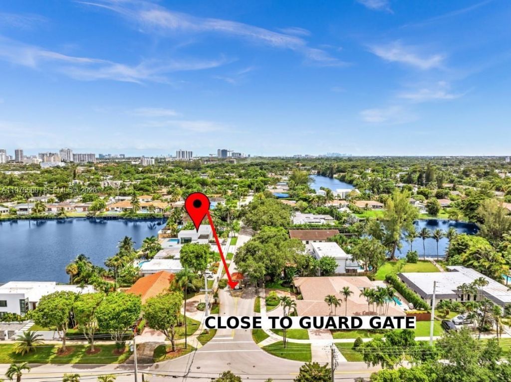 19801 NE 23rd Ave, Miami, FL 33180 Photo