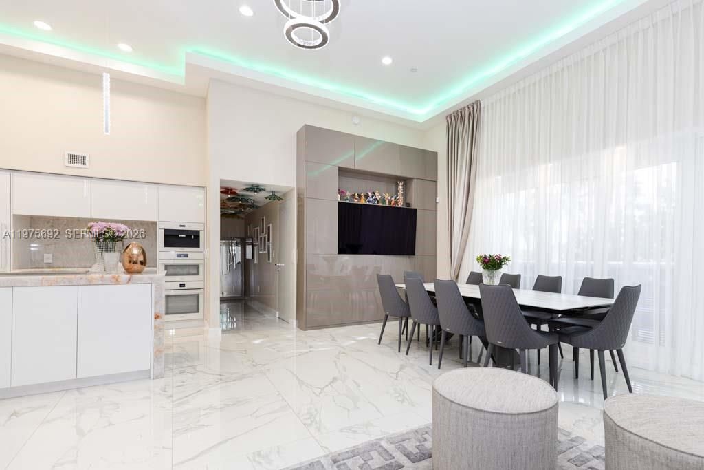 1800 S Ocean Dr , Unit 310, Hallandale Beach, FL 33009 Photo