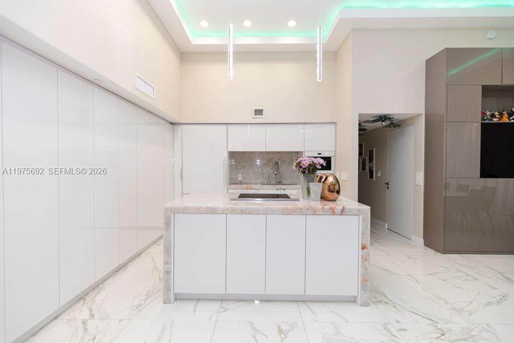 1800 S Ocean Dr , Unit 310, Hallandale Beach, FL 33009 Photo