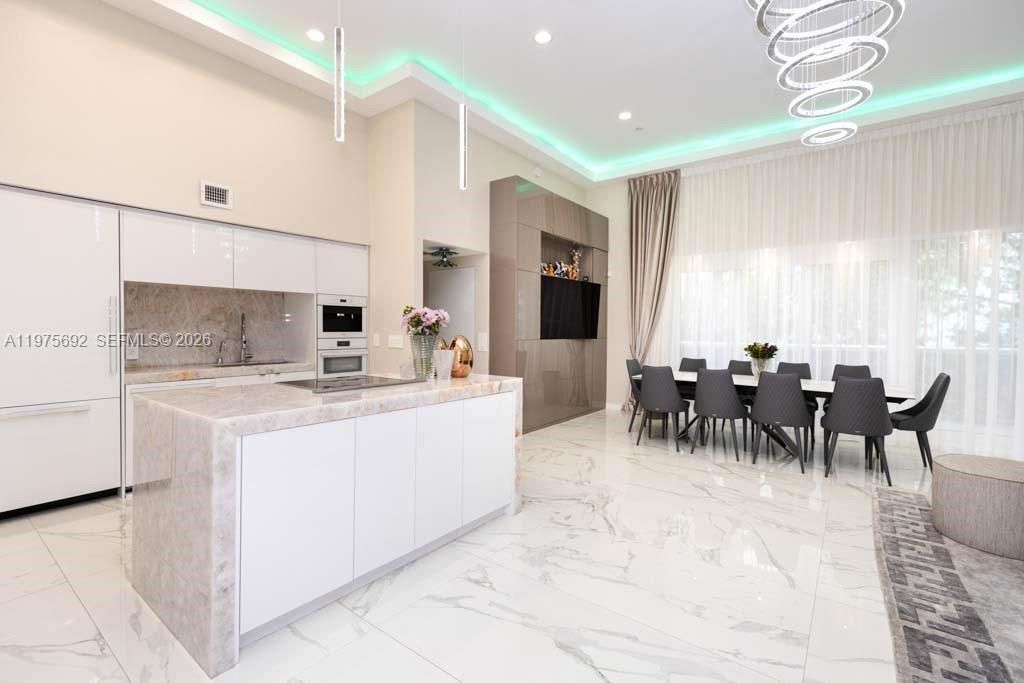 1800 S Ocean Dr , Unit 310, Hallandale Beach, FL 33009 Photo