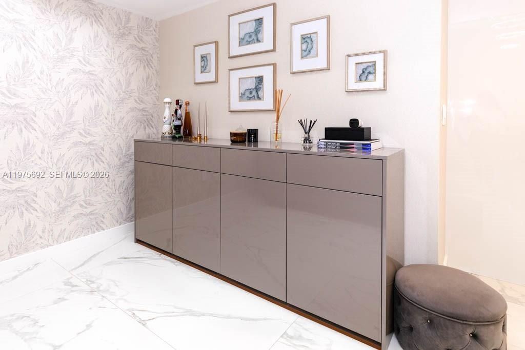 1800 S Ocean Dr , Unit 310, Hallandale Beach, FL 33009 Photo